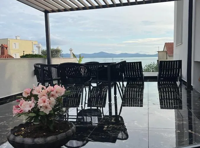 Superior شقة زادار